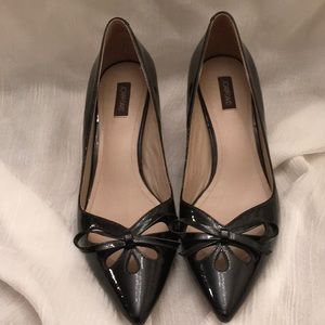 Joan & David Dagardner Black Patent Leather Pumps